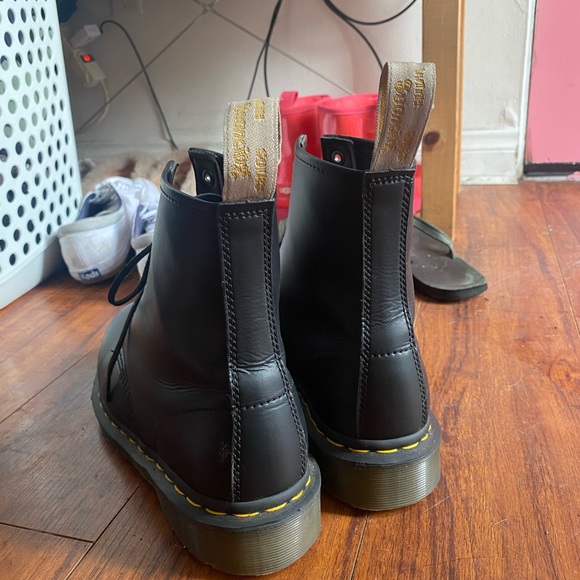 Dr Marten Boots - Picture 4 of 5
